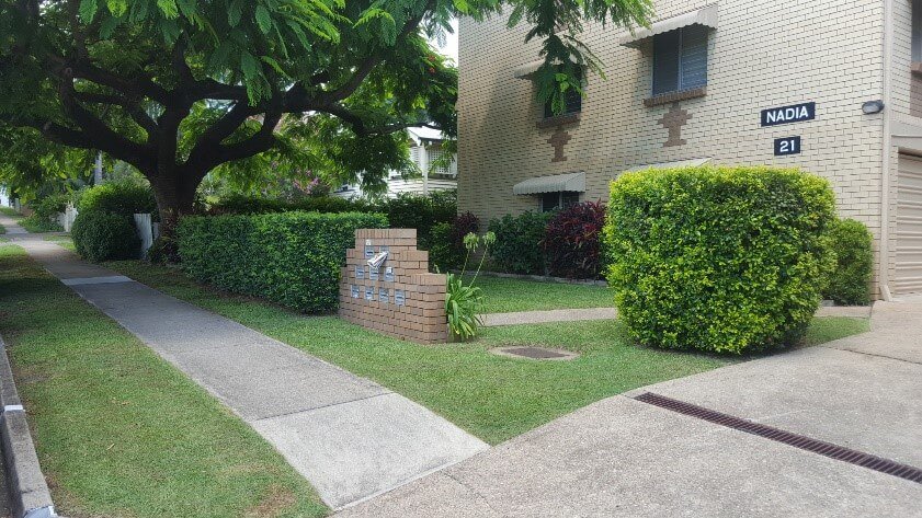 The Cleaning Crew QLD - Grounds Maintenance/Landscaping